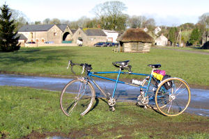 Tandem trike in Priddy